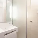 Centre Gare Porte Du Luxembourg A31- Accueil De Nuit Hotel