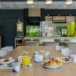 Centre Gare Porte Du Luxembourg A31- Accueil De Nuit Hotel