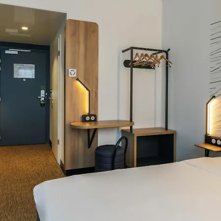 Centre Gare Ξενοδοχείο Τιονβίλ