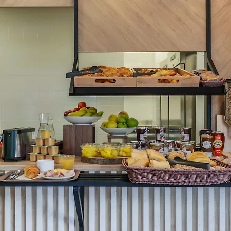 Centre Gare Ξενοδοχείο Τιονβίλ