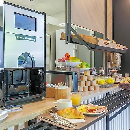Centre Gare Porte Du Luxembourg A31- Confort Climatise 酒店 3*