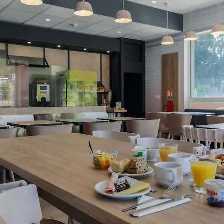 Hotel B&B Hotel Thionville Centre Gare A31 - Porte Du Luxembourg 3*