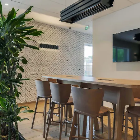 B&B Hotel Thionville Centre Gare 3 Etoiles 3*