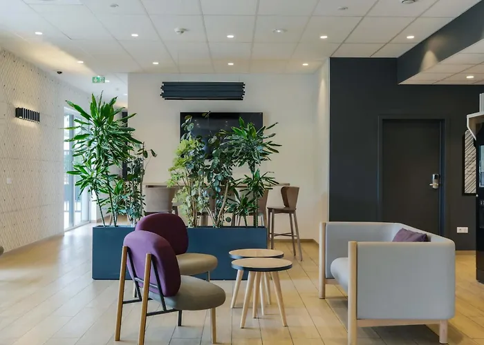 Hotel Centre Gare Porte Du Luxembourg A31- Accueil De Nuit