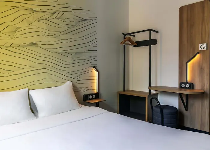 Centre Gare Porte Du Luxembourg A31- Accueil De Nuit 호텔 3*