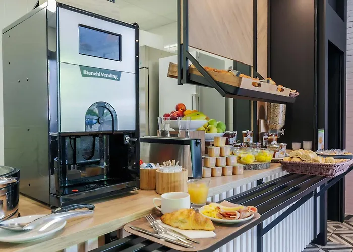 Centre Gare Porte Du Luxembourg A31- Accueil De Nuit 호텔 3*