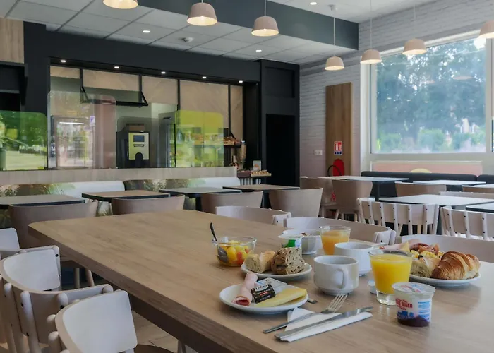 호텔 Centre Gare Porte Du Luxembourg A31- Accueil De Nuit 3*